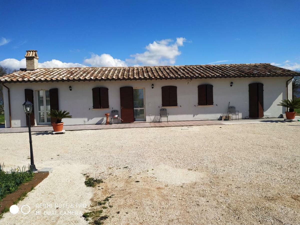 Agriturismo " Le Serre" Spello Eksteriør bilde