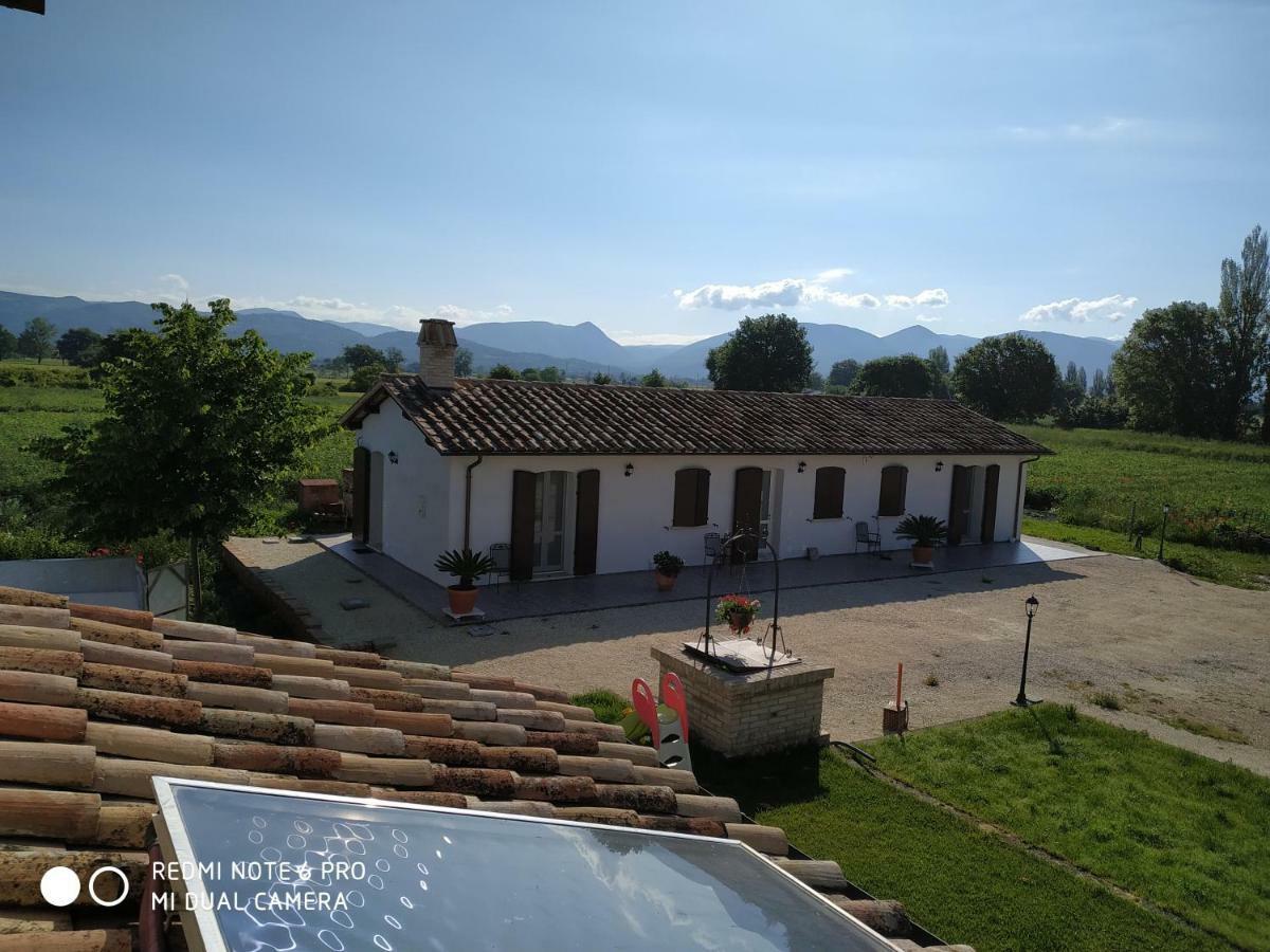 Agriturismo " Le Serre" Spello Eksteriør bilde